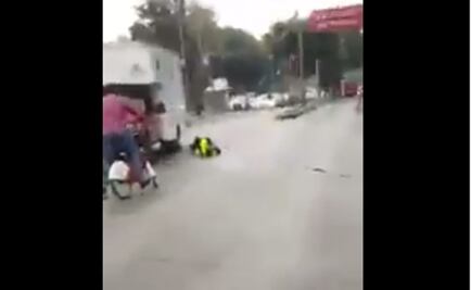 Conductor arrolla a policía en La Roma