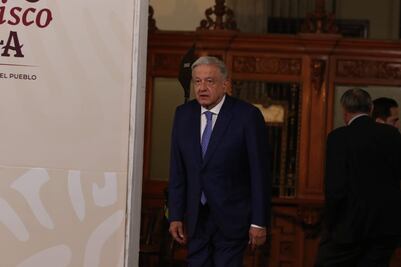 Reta AMLO a opositores a tomar tribuna del Senado por dos meses