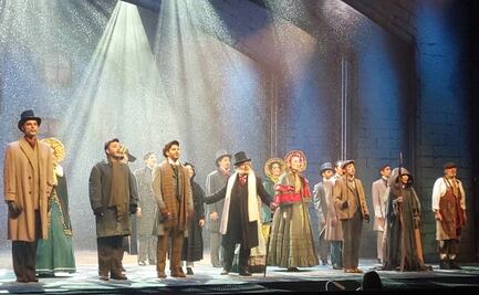 "Un cuento de Navidad, el musical", se estrena entre famosos en la CDMX 