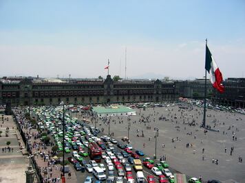 Zócalo de la CDMX sin autos: esto propone el gobierno