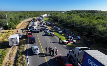Padres de jóvenes desaparecidos bloquean carretera Ciudad Victoria-Monterrey en Tamaulipas