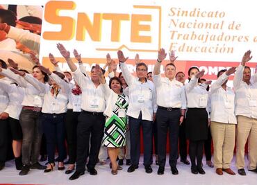 Respalda SNTE reelección de Juan Díaz de la Torre y rechaza cualquier división