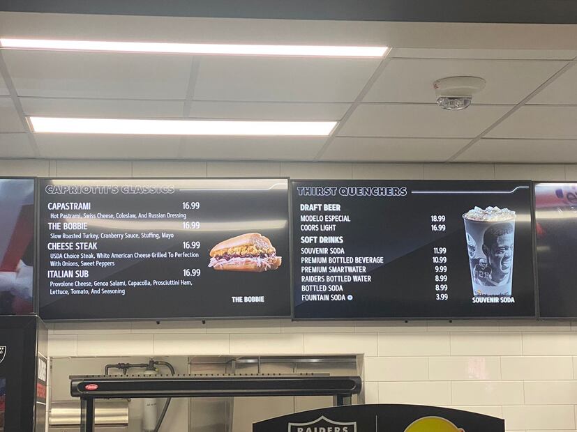 Precios de bebidas y comidas para la pelea de Canelo vs Crawford / Foto: Nicolás Schiller - EL UNIVERSAL