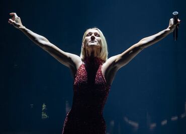 Espasmos severos impiden a Celine Dion ofrecer show
