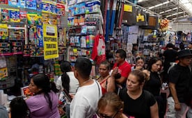 Mesones inicia con retraso la temporada escolar; se convierte en un mar de mochilas y cuadernos