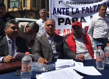 Taxistas presentan petición de pregunta parlamentaria sobre apps como Uber