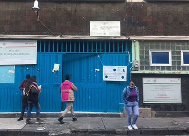 Mesa receptora donde AMLO podría votar abre con 40 minutos de retraso