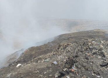 Incendio en basurero de Tepotzotlán lleva 46 días y genera humo tóxico, denuncia ONG