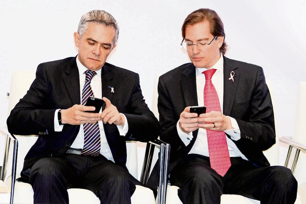 En los perfiles de las redes sociales del jefe de Gobierno de la Ciudad de México actualmente se han publicado mensajes con fotos o videos (ARCHIVO EL UNIVERSAL)