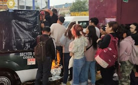 Estación Tecoloxtitlán del Trolebús Elevado presenta afectaciones por lluvias; elementos de SSC apoyan a usuarios