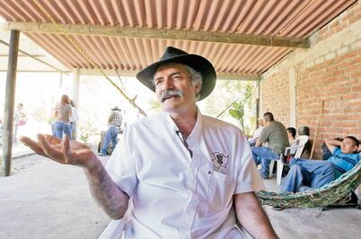 Primero Nestora, ¿ahora Mireles con AMLO?