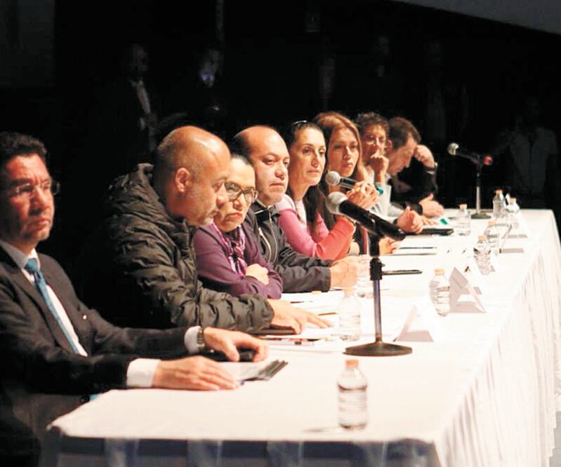De acuerdo con las autoridades capitalinas, el trabajo para rehabilitar las zonas dañadas por el incendio ocurrido en diciembre pasado avanzará conforme Protección Civil libere las áreas sin daño estructural en La Merced. Foto: TOMADA DE TWITTER