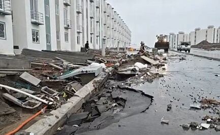 Lluvias dañan banquetas y carpeta asfáltica de Casas del Bienestar en Veracruz; la unidad habitacional fue inaugurada en enero por Claudia Sheinbaum