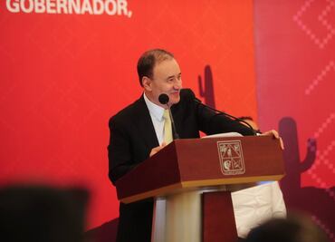 Alfonso Durazo da positivo a Covid; apenas ayer se reunió con AMLO en Palacio Nacional