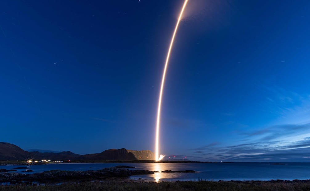 Esta fotografía, facilitada el 6 de septiembre de 2026 por la empresa alemana Isar Aerospace, muestra el lanzamiento de un cohete a órbita desde Andøya (Noruega) el 5 de septiembre de 2026. Foto: AFP