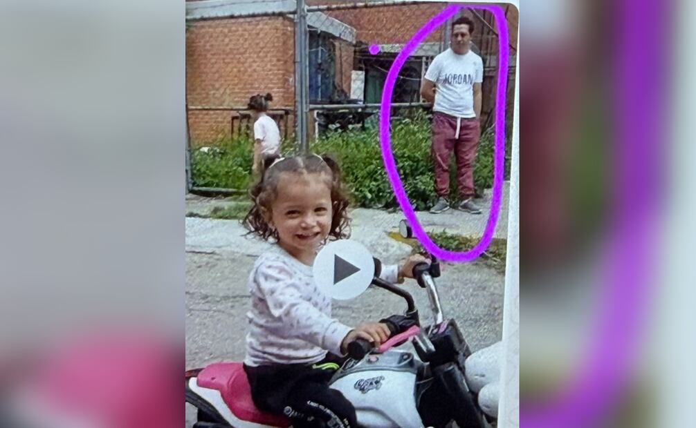 Hallan muertas a madre e hija en departamento de Cuautitlán, Edomex; investigan presunto rapto de una menor. 
Foto: Especial.