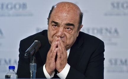 UIF presenta denuncia contra Murillo Karam ante la FGR por lavado de dinero 