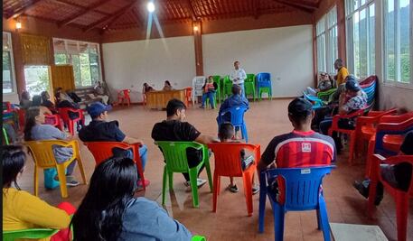 Pobladores exigen a edil de San Miguel Chimalapa, Oaxaca, liberar recursos para obras en la comunidad 