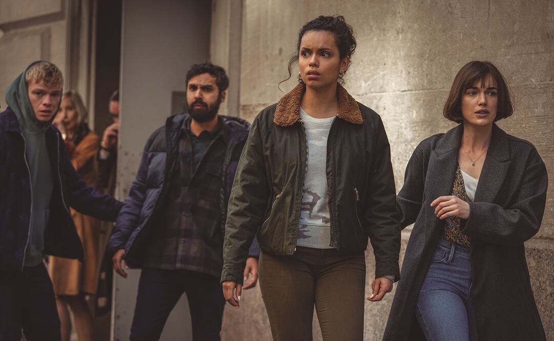 La historia aborda la realidad falsa que crean las redes sociales y el espionaje a la vida de la gente. Foto: appletv+