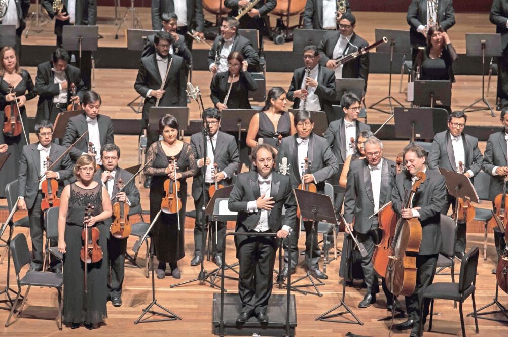 Bajo la dirección de Fernando Valcárcel, la OSN de Perú ofrecerá un concierto en la Alhóndiga (CORTESÍA)
