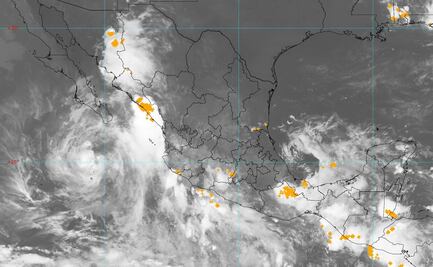 Lluvias y fuertes vientos derriban monumento de Miguel Hidalgo en Sinaloa