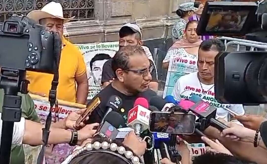 “Vamos avanzado”, dice abogado de Caso Ayotzinapa al salir de Palacio Nacional tras diálogo con Claudia Sheinbaum. Foto: Captura de pantalla