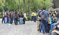 Jugadores de Pokémon Go denuncian hostigamiento de autoridades en la Alameda; “ahora es delito jugar”