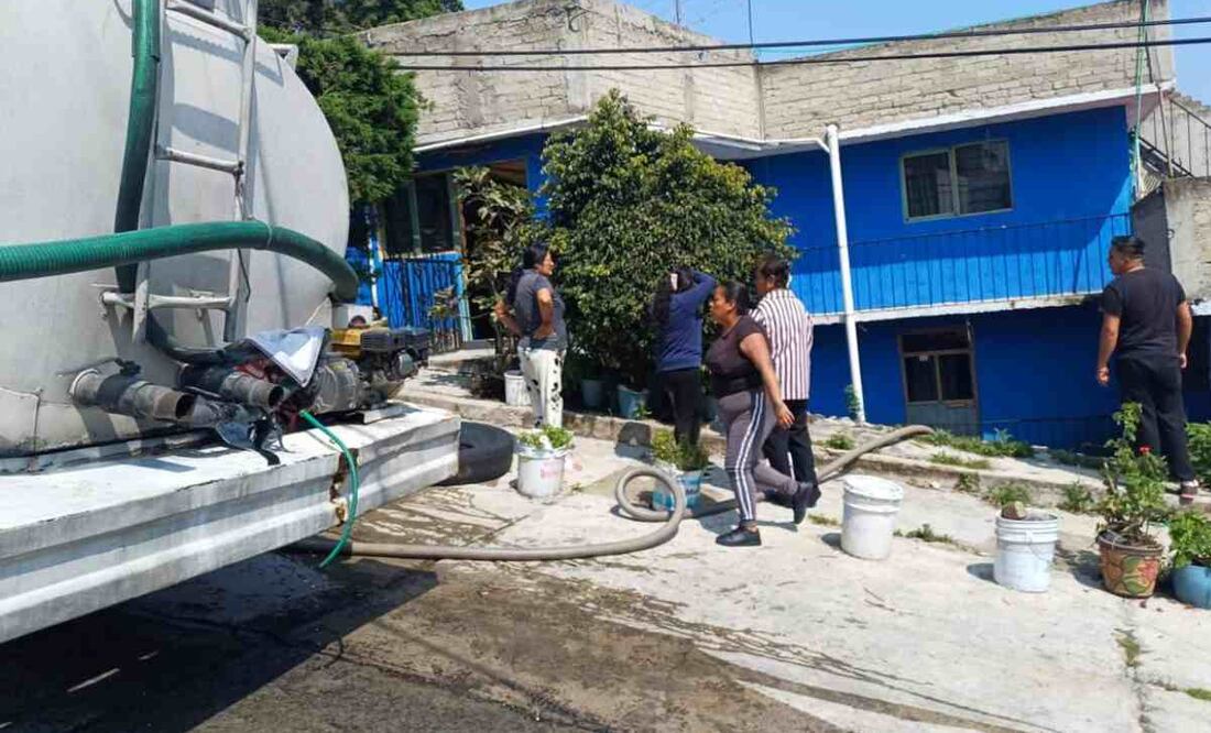 Las solicitudes de agua a través de pipas han ido en creciente aumento y el Centro Integral de Atención Ciudadana recibe cientos de llamadas de vecinos que se han visto afectados por este recorte. Foto: Especial