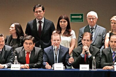 PAN y PRD van por ley anticorrupción robusta