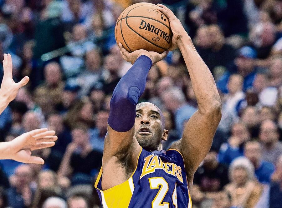  La fecha combina los dos dorsales con los que Bryant compitió en la NBA: el 24 y el 8, por el mes de agosto (ARCHIVO. EL UNIVERSAL)