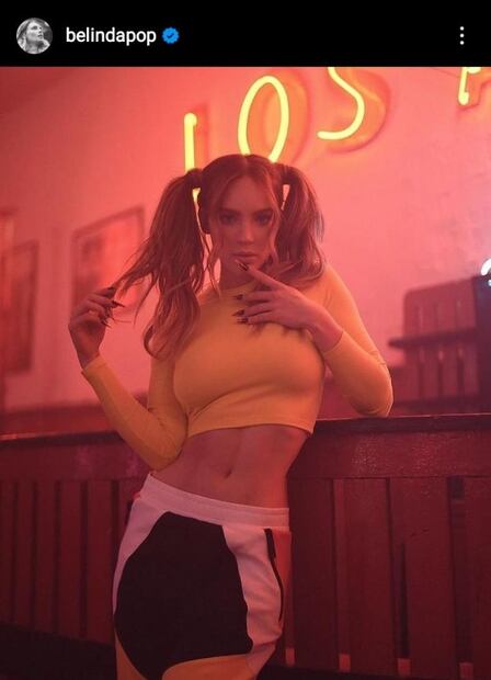 Belinda presume sombrero de charro como parte de su look