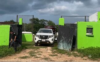 Señalan al alcalde de Espita, Yucatán, por usar campo de beisbol para montar su caballo; jóvenes no pudieron entrenar
