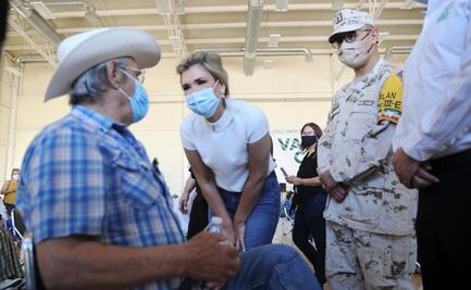 Pavlovich supervisa aplicación de vacunas contra Covid-19 a adultos mayores