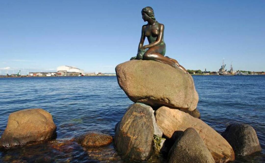 La pieza está basada en el cuento "La Sirenita" de Hans Christian Andersen. (FOTO de Twitter: @b9AcE)