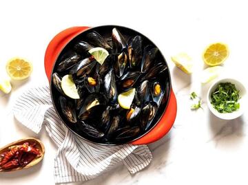 Prepara mejillones borrachos al grill