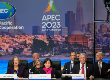 Ministros APEC dialogan de comercio, cadenas de proveeduría y clima de negocios