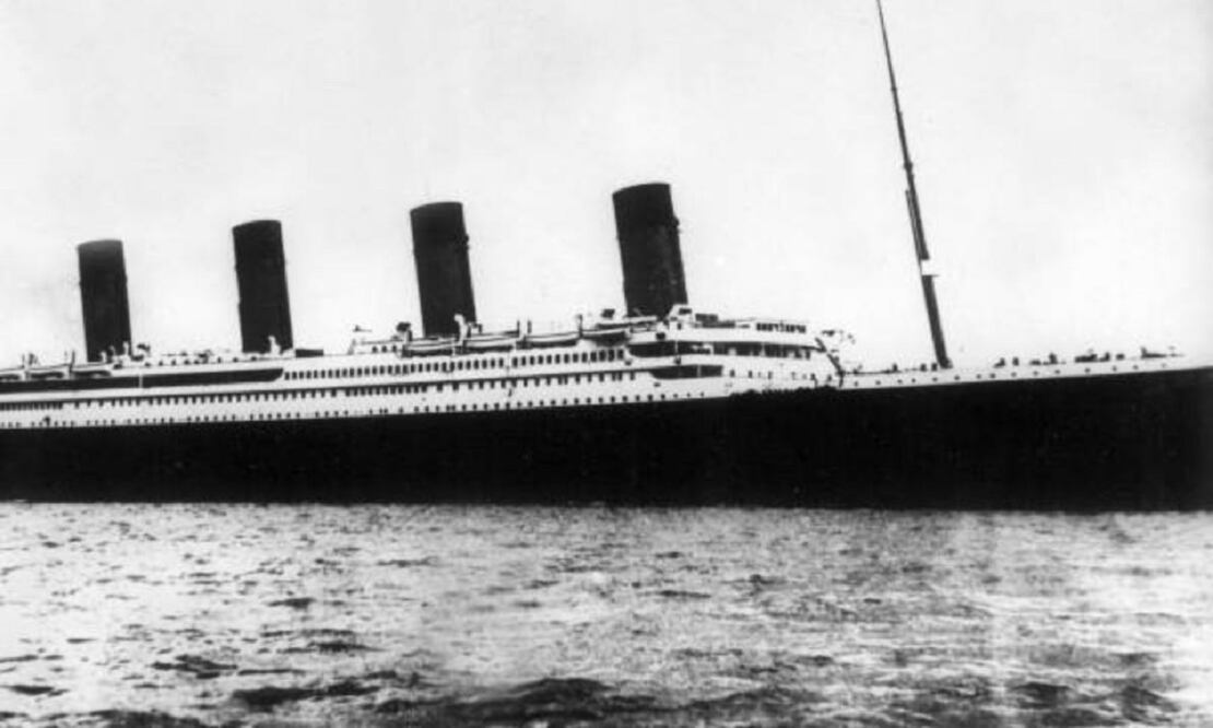 Encuentran periódico de 1912 sobre el Titanic. FOTO: EFE