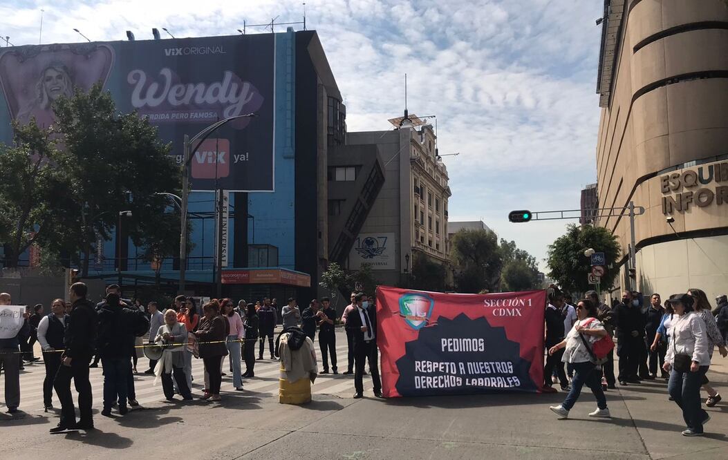 Trabajadores del PJ bloquean Bucareli. FOTO: Francisco Rodríguez/ EL UNIVERSAL/