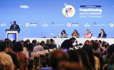 Francia presenta plan para eliminar energías fósiles; fija plazos hasta 2050