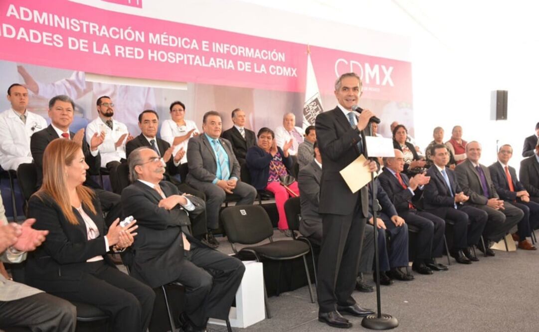 El jefe de gobierno de la Ciudad de México, Miguel Ángel Mancera, presentó el Sistema de Administración Médica e Información Hospitalaria (Foto: Ciudad de México)