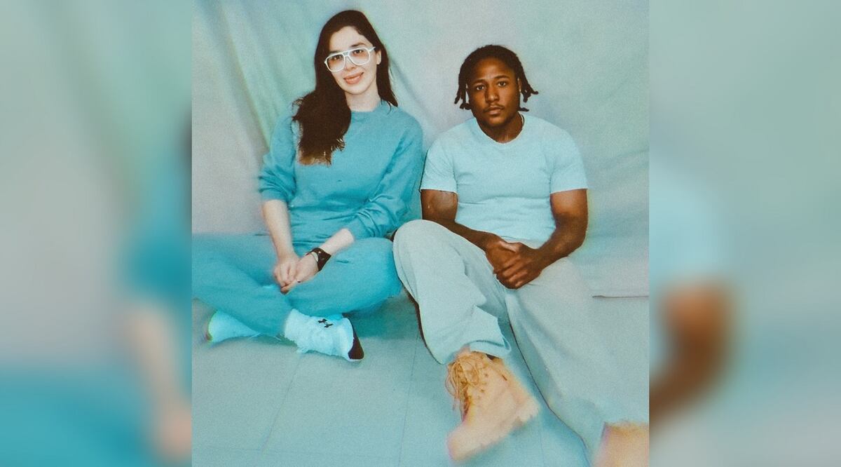 Una foto de Emma Coronel en prisión se filtró en enero de 2023. En ella se le ve acompañada de un hombre misterioso. FOTO: ESPECIAL