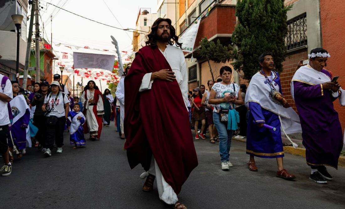 Así fue como eligieron a Julio Olivares para representar a Jesús de Nazaret (17/04/2025). Foto: Hugo Salvador / EL UNIVERSAL