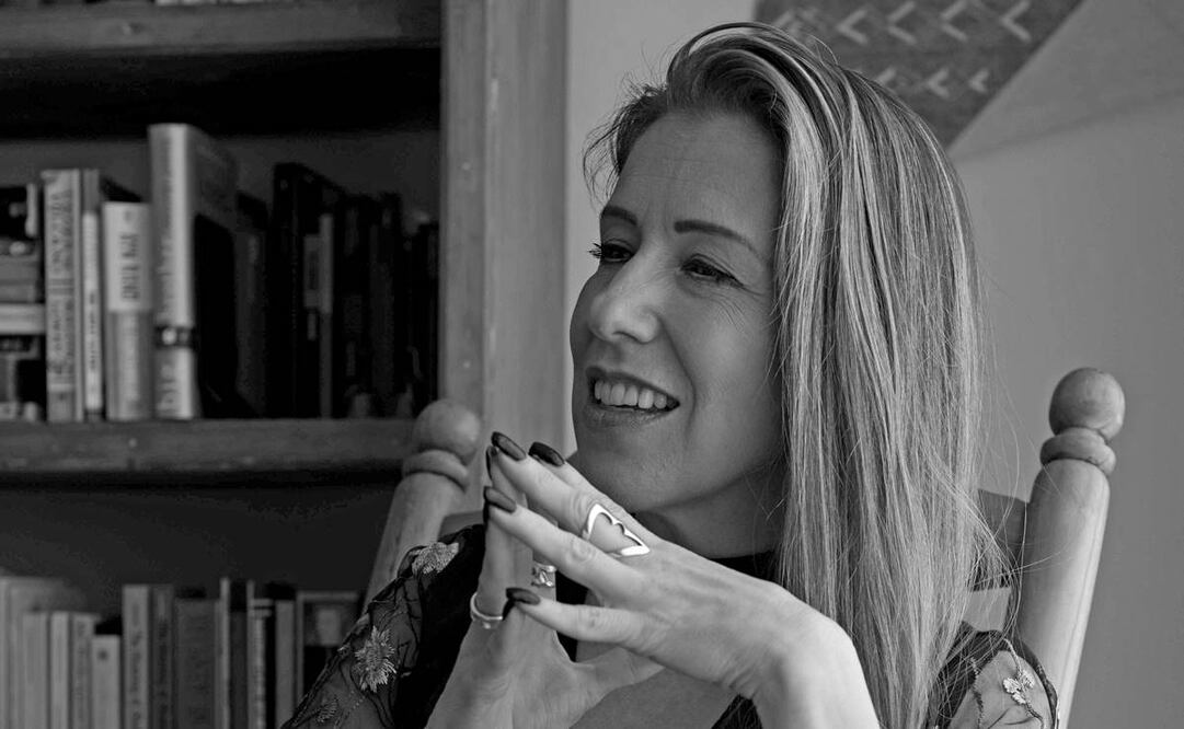 La escritora Julia Santibáñez ofrece en su nuevo libro un panorama sobre la cultura en México a lo largo de 50 años del Siglo XX, a través de 50 pequeños capítulos. Foto: Cortesía de Víctor Benítez.