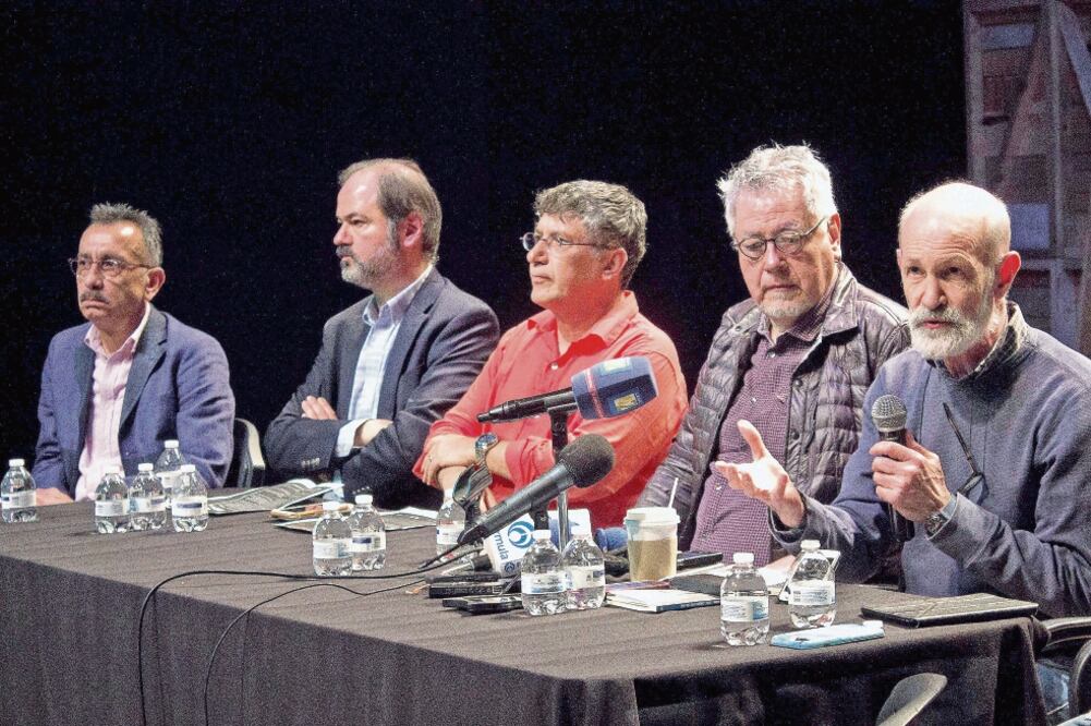 En la presentación del Movimiento estuvieron Ángel Ancona, Juan Villoro, Jaime Chabaud, Gabriel Pascal y Luis de Tavira (JENIFER NAVA. EL UNIVERSAL)