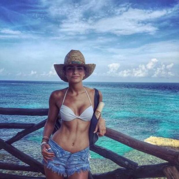 Aislinn Derbez luce 14 kilos de más por su embarazo 