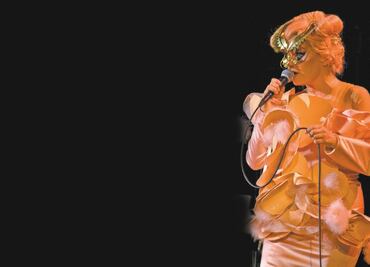 Björk se abarata; baja el precio del boleto 84%