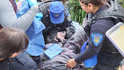 Policías de CDMX ayudan a mujer a dar a luz en calles de colonia Buenavista; madre e hija se encuentran bien