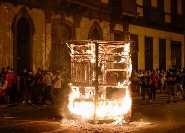 Presidente de Perú anuncia fin del estado de emergencia en medio de violentos enfrentamientos en Lima