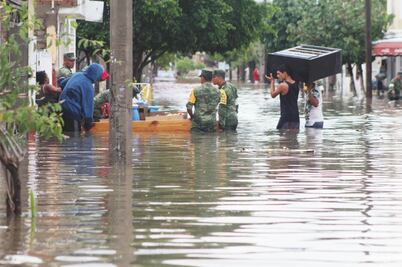 Evacuan a más de 200 familias en Torreón por lluvias