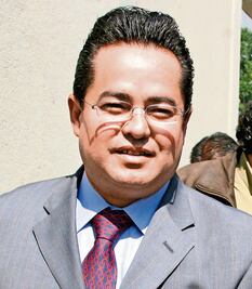 Jalón de orejas a diputados perredistas